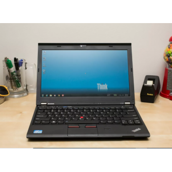 Used Lenovo X230 Notebook i5/8GB/120GBSSD /Webcam / Mouse and Carrying Case 
